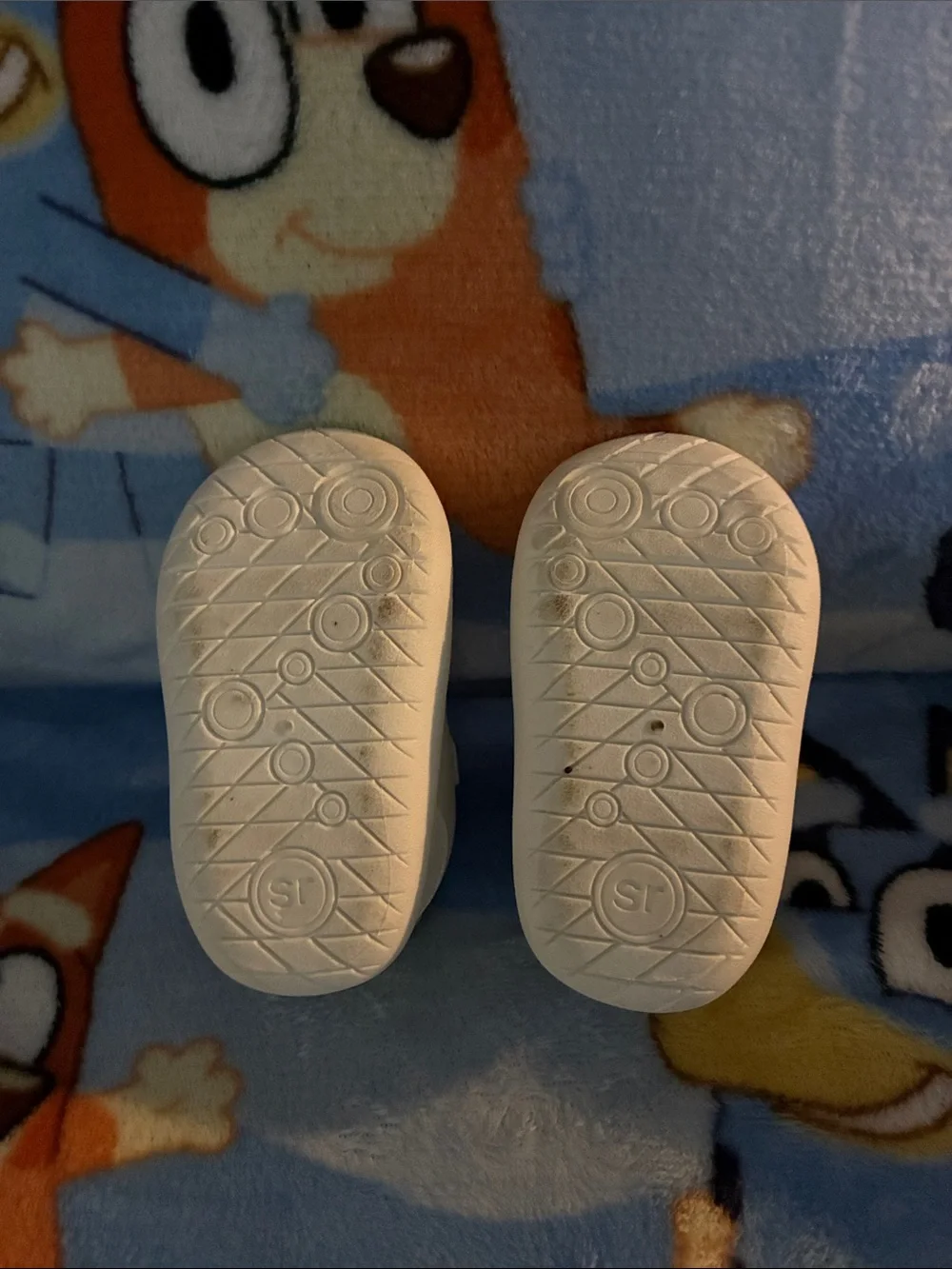 Stride Rite White Baby Walker Shoes - Easy Hook & Loop Fit
